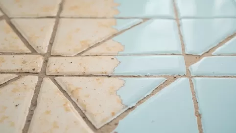 Czym pomalować fugi