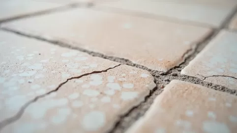 Minimalna szerokość fugi przy ogrzewaniu podłogowym